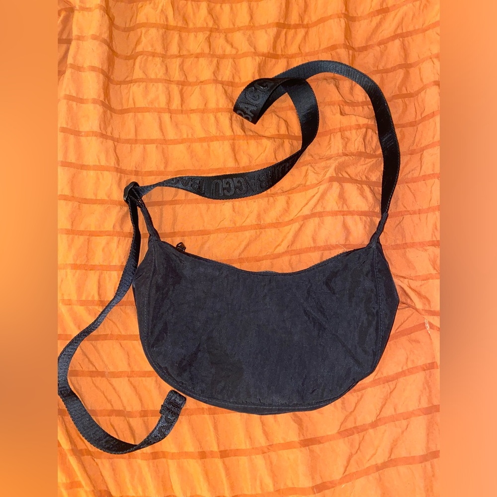 Small Black BAGGU crescent bag